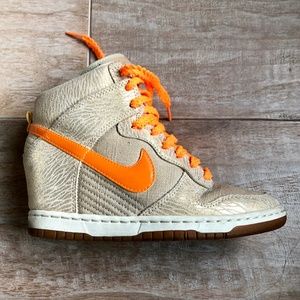 NIKE DUNK SKY HI Hidden Wedge Shoe Metallic